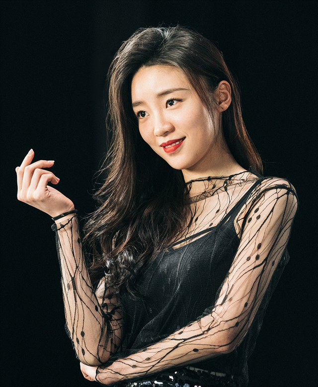 童瑶压不住,宋祖儿挡不了,她貌美如花却只给大咖作配,可惜了