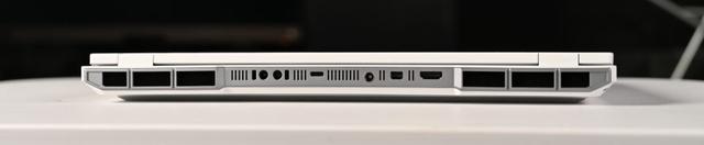 机械革命耀世16Ultra评测：长江存储PC411固态硬盘加持的性能魔兽