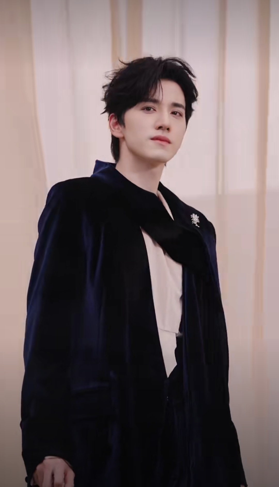 星光大赏最惨的人出现了，王弘毅没有奖项一个坐到最后