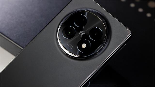 三款全能大折叠如何选?OPPO Find N5仍具竞争力