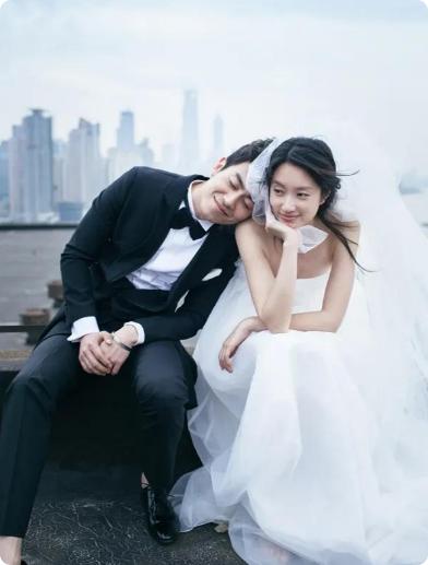 与朱亚文离婚传闻真相大白9个月后,沈佳妮近况曝出,一点不意外