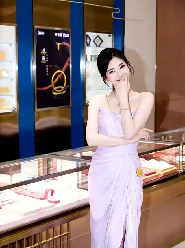 胡歌最大的遗憾就是没娶到她，娶到她估计能被全中国男人羡慕嫉妒