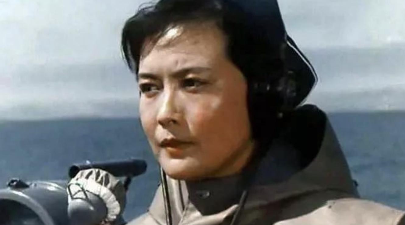 从明星到弃妇的杨雅琴，为男人舍弃一切，最终孤独死在病床