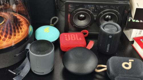 蓝牙音箱选哪个牌子？塞纳、西圣、JBL三大蓝牙音箱测评推荐！