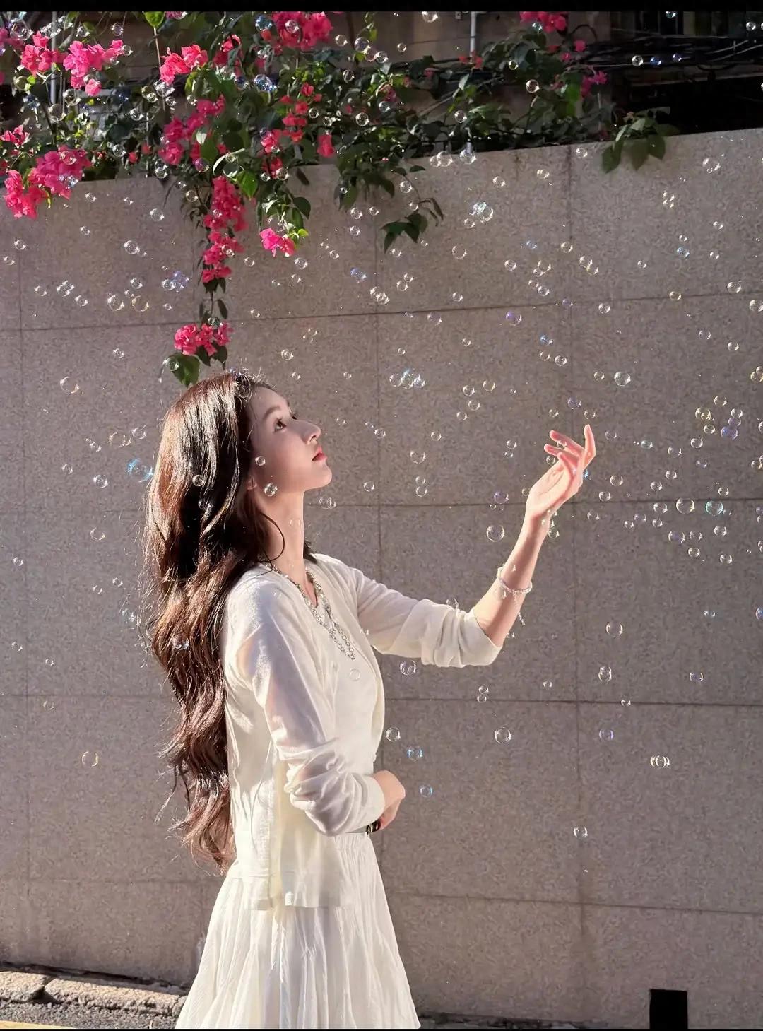 归国白月光王玉雯