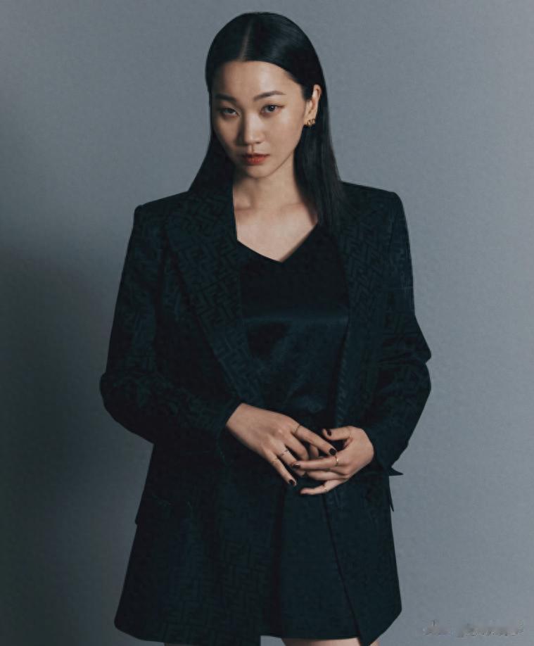 韩国女星与前男友分手10年,期间仍不断联系,结婚后也无法停止