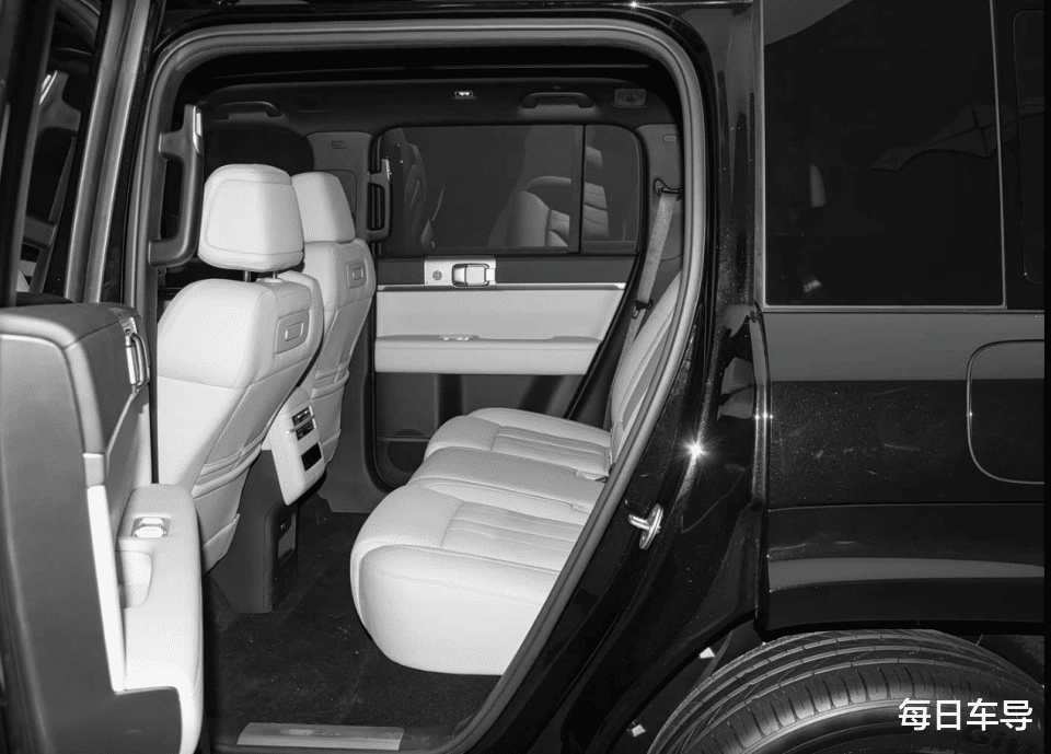 9月9号就正式上市，搭载灵鸢智能车载无人机，方程豹钛7或25万起