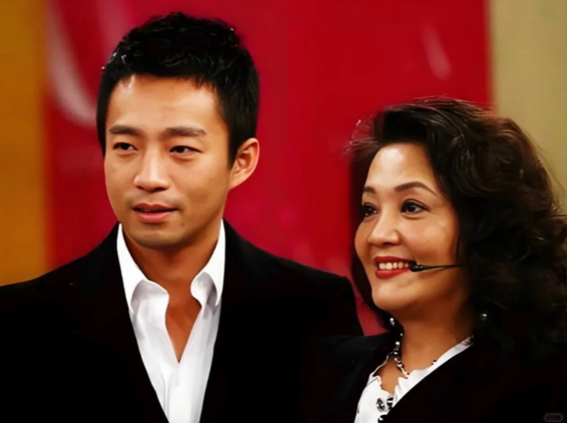 张兰后继有人!儿媳被黑粉阴阳“不下蛋”,回怼不带脏字,太解气