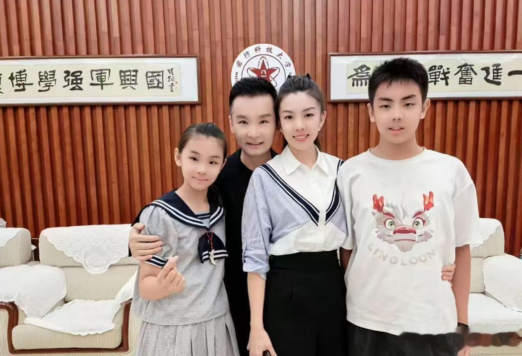 著名歌唱家刘和刚，娶小10岁高颜值娇妻，48岁儿女双全成人生赢家