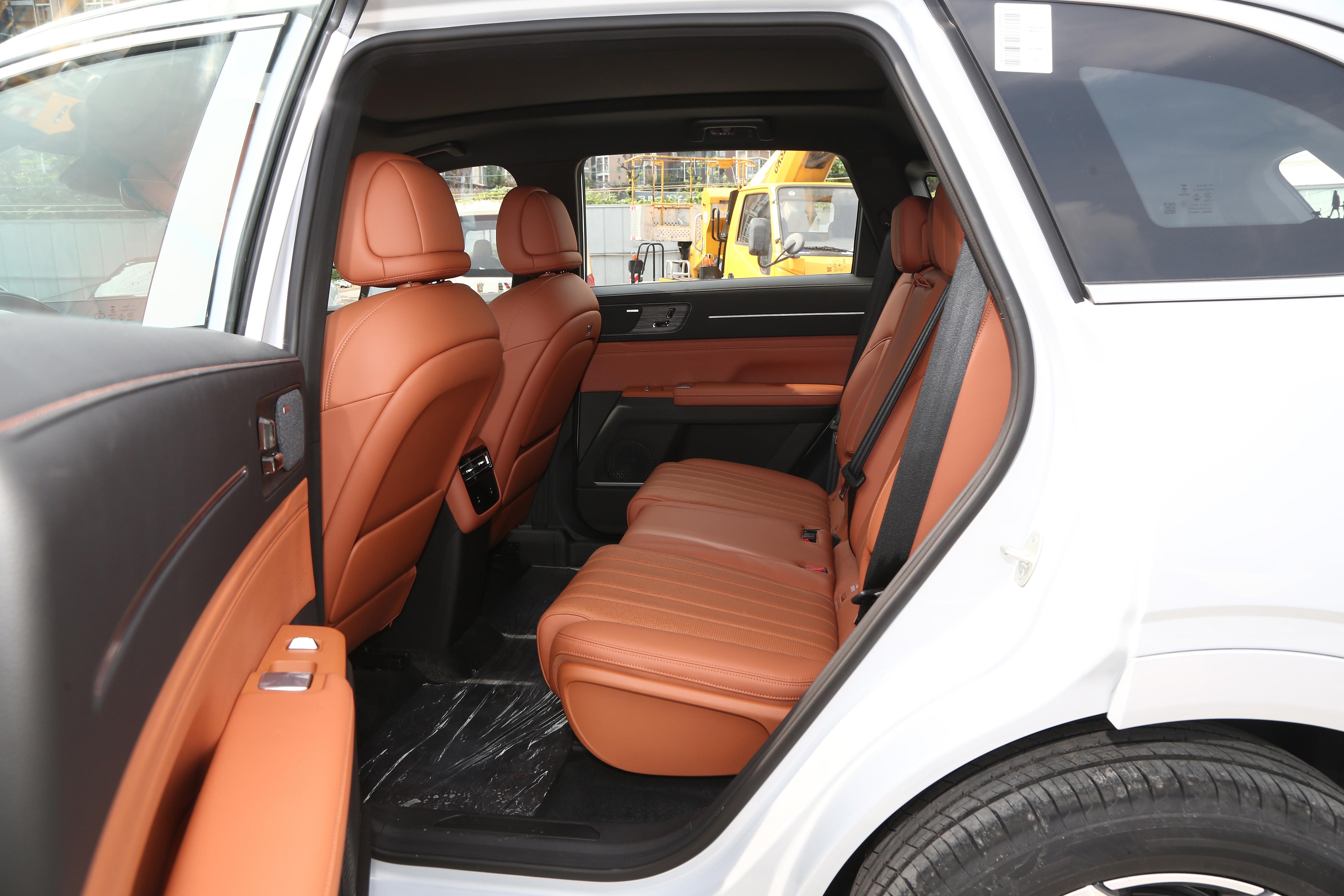 惠后才10万多!5/7座可选,续航1700km,油耗低,自驾旅行看这款