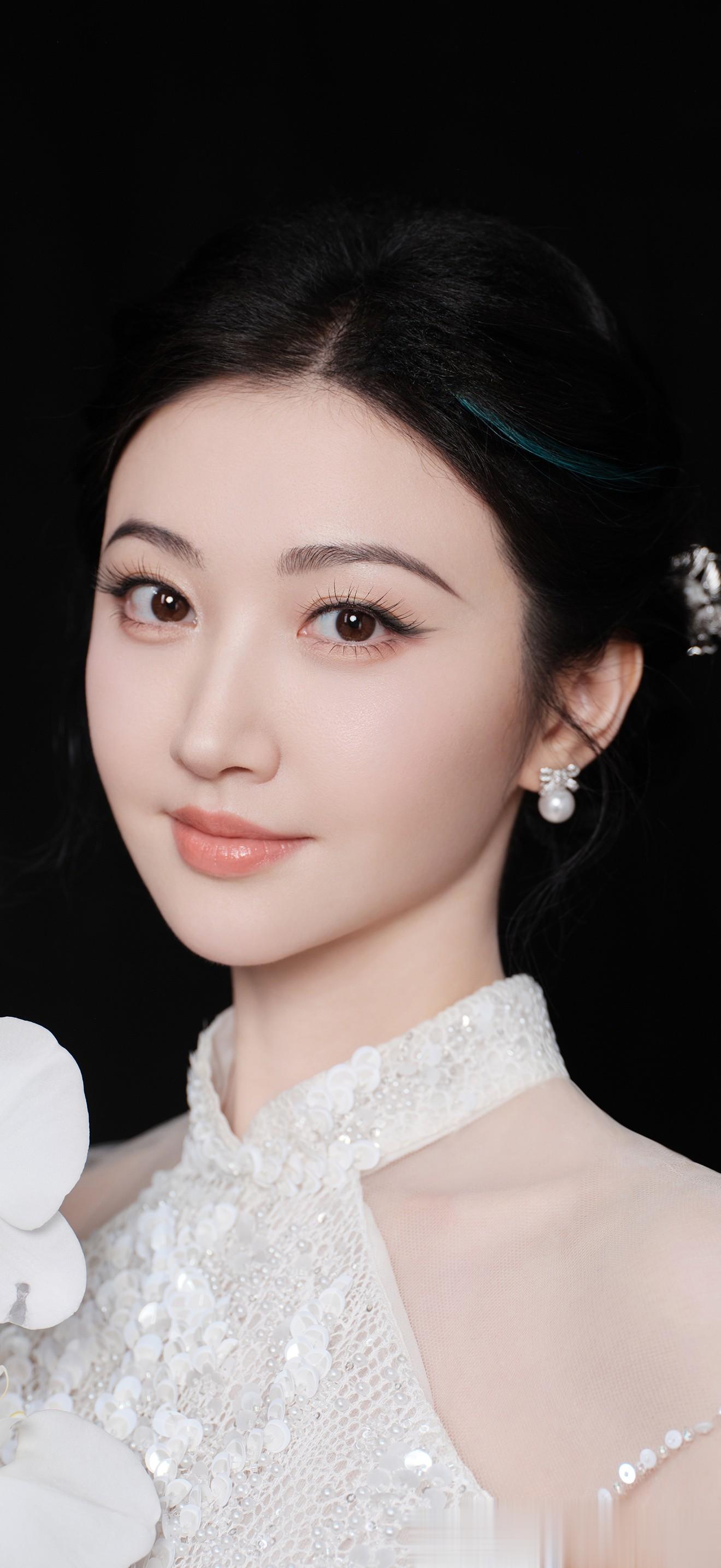 景甜的旗袍:把民国风情穿成现代中式美学范本