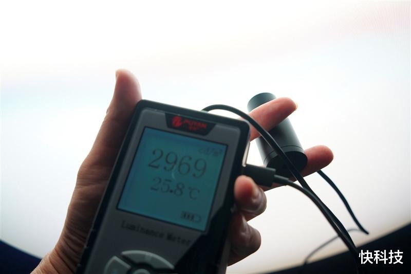 海信E7Q真機首測：黑曜屏Pro加超頻版芯片 畫質表現同級無敵！