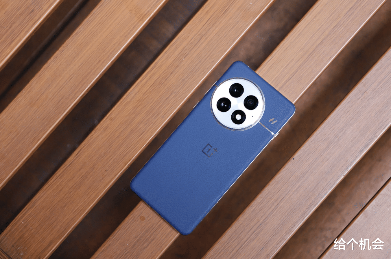 目前“最值得入手”的一加手機，國補后跌價1300元，輕松用五年