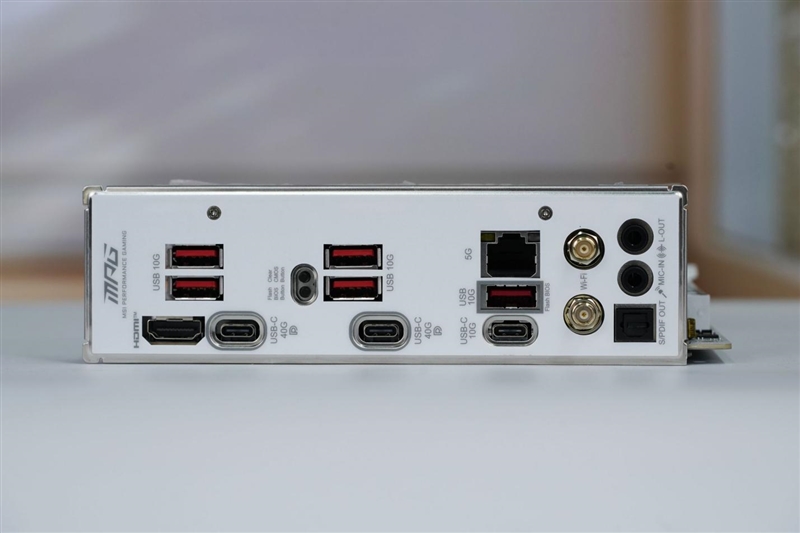 微星MPG X870I刀鋒 鈦主板評測：穩定釋放200W 內存性能可提升50%