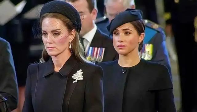 哈里和梅根现在状态好差,不知能维持多久,父兄这次却选择不和解