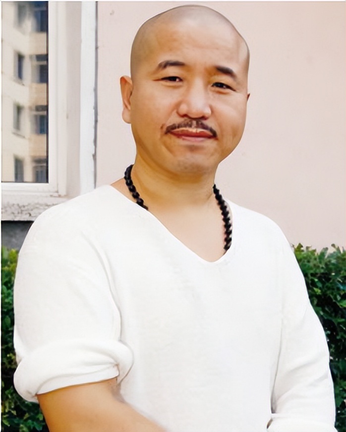 王小利离婚24年:他再婚生三胎,前妻温美玲人生现状如何?