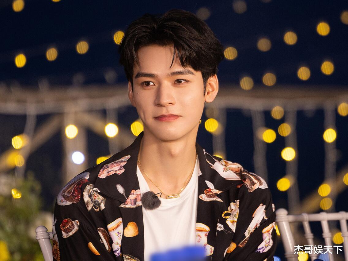 一整期都是“抄袭”的影子,《地球超新鲜》一点都不新鲜