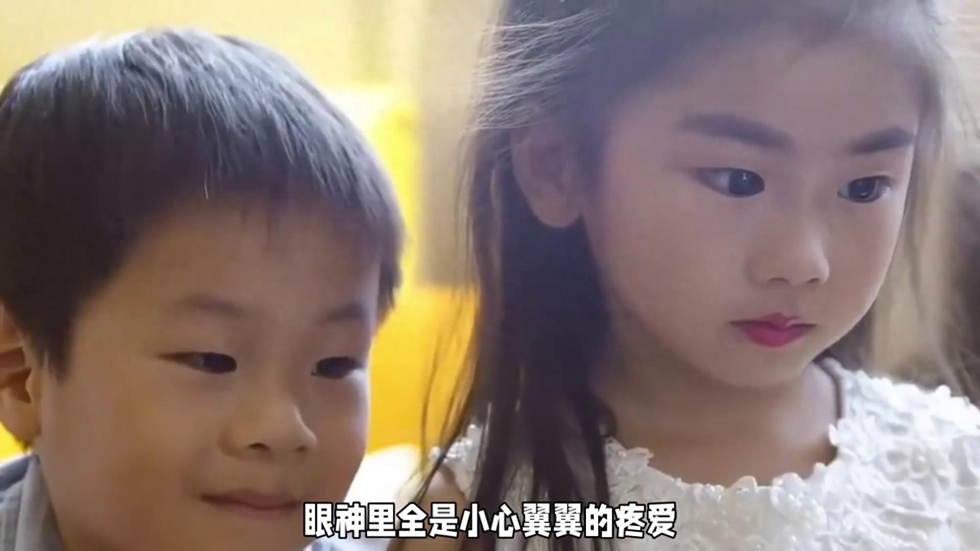 大s女儿小玥儿为弟弟挑选礼物