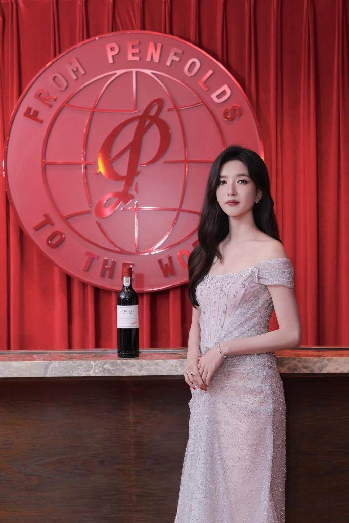 江疏影活动美图赏析