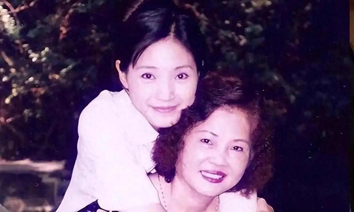 方季惟：长得漂亮演技也好，58岁没谈过男朋友