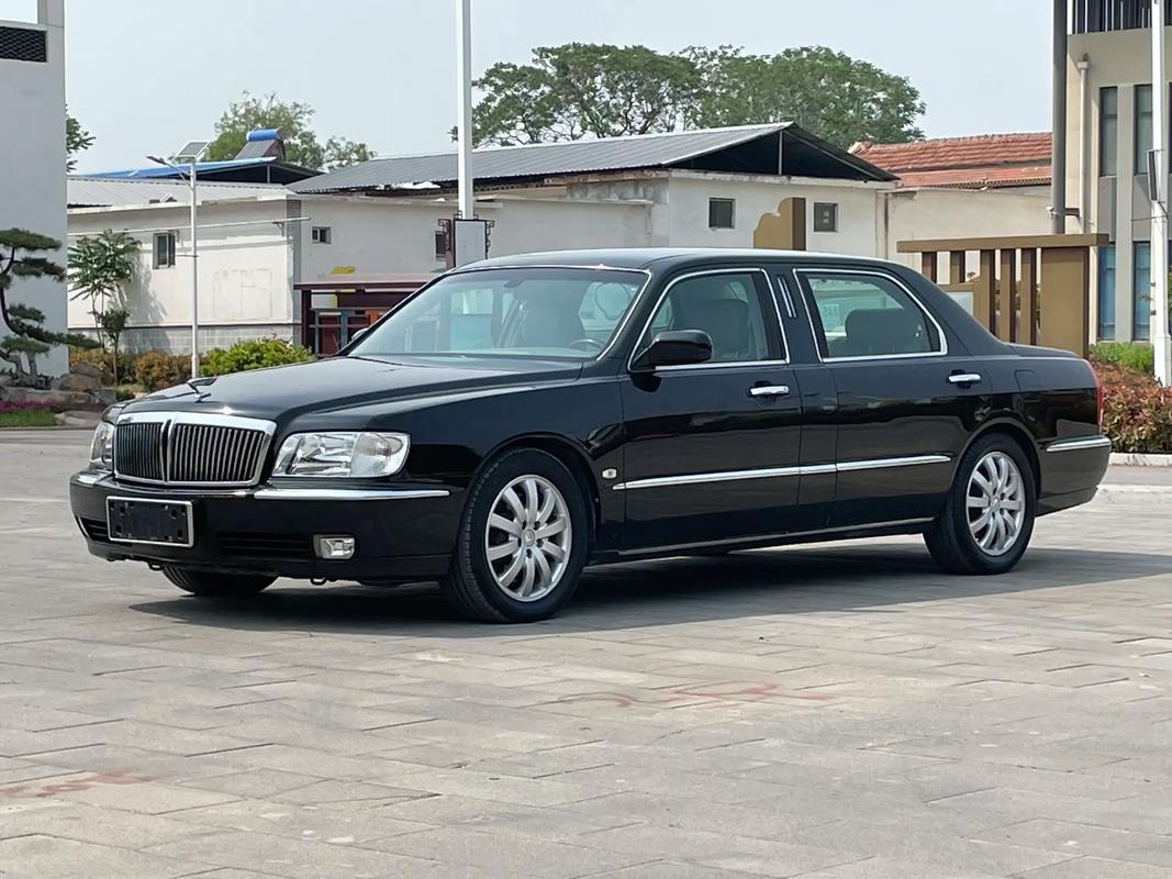 扮猪吃老虎的四款豪车,第一款为总统座驾,第三款为皇室专用