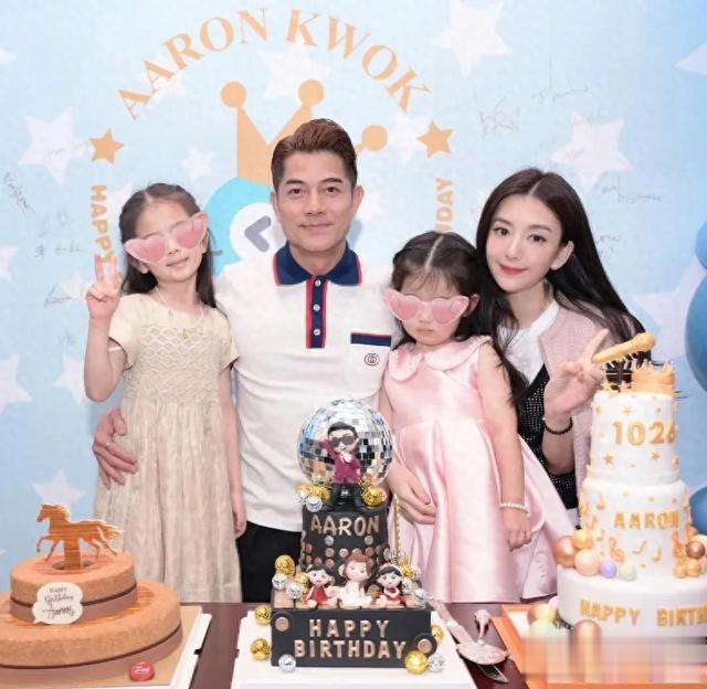 59岁郭富城太太晒女儿正面!五官精致美人胚子!粉碎整容传闻