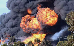 电诈集团【缅北KK园区】被缅甸军方下令轰炸，曾经有多嚣张，现在就有多狼狈