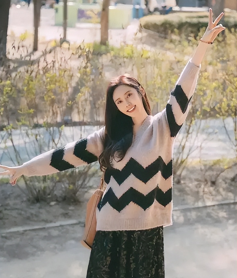 于晓光也没想到，全智贤塌房仅3天，秋瓷炫竟因一个举动口碑暴涨