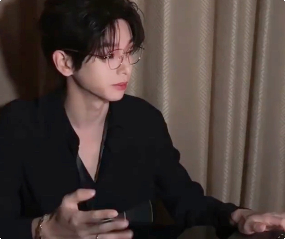 离开黄磊的饭，彭昱畅直接爆改法拉利！这颜值是内娱下一个待爆顶流？