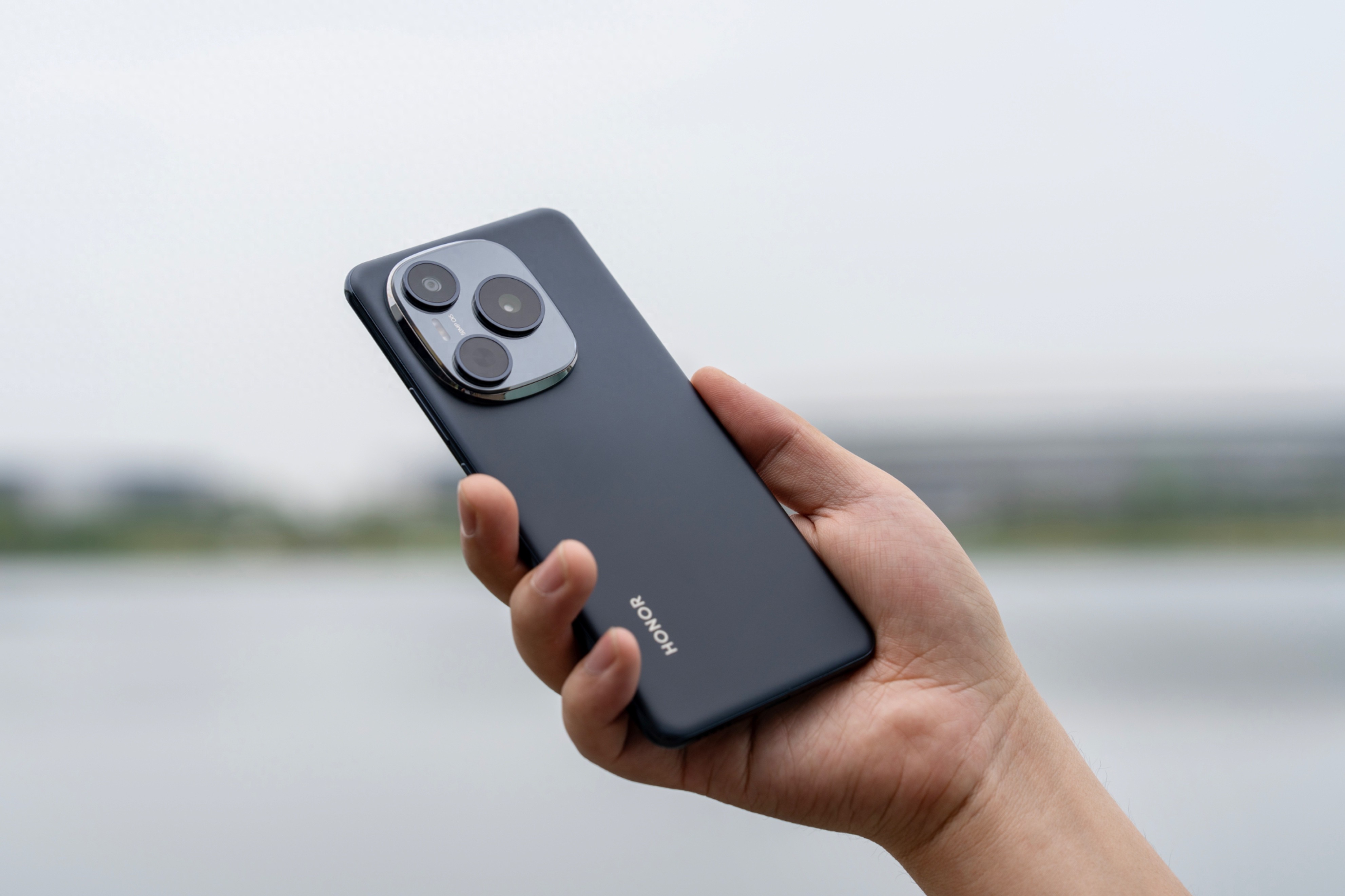 荣耀Power：8000mAh大电池，一天用不完是种什么体验？