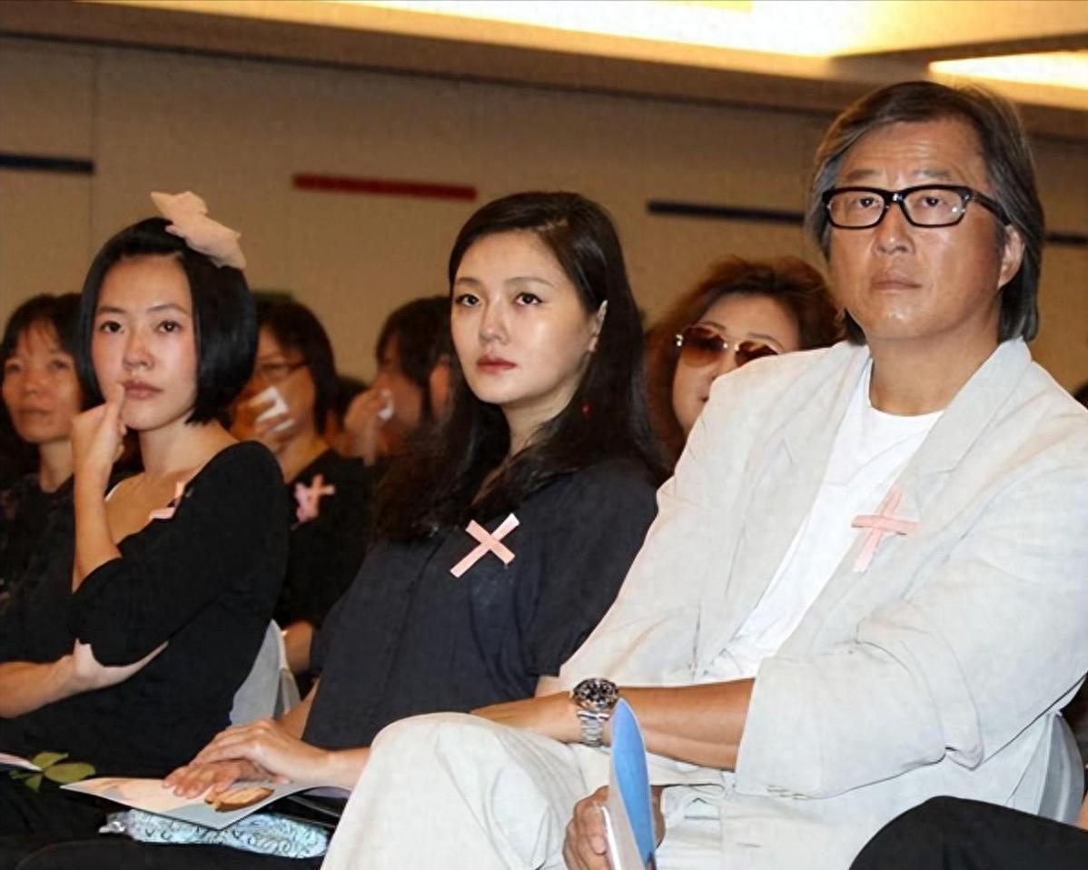 大S“干爹”透露了S妈心情,S妈有可能会寻求与汪小菲握手言和