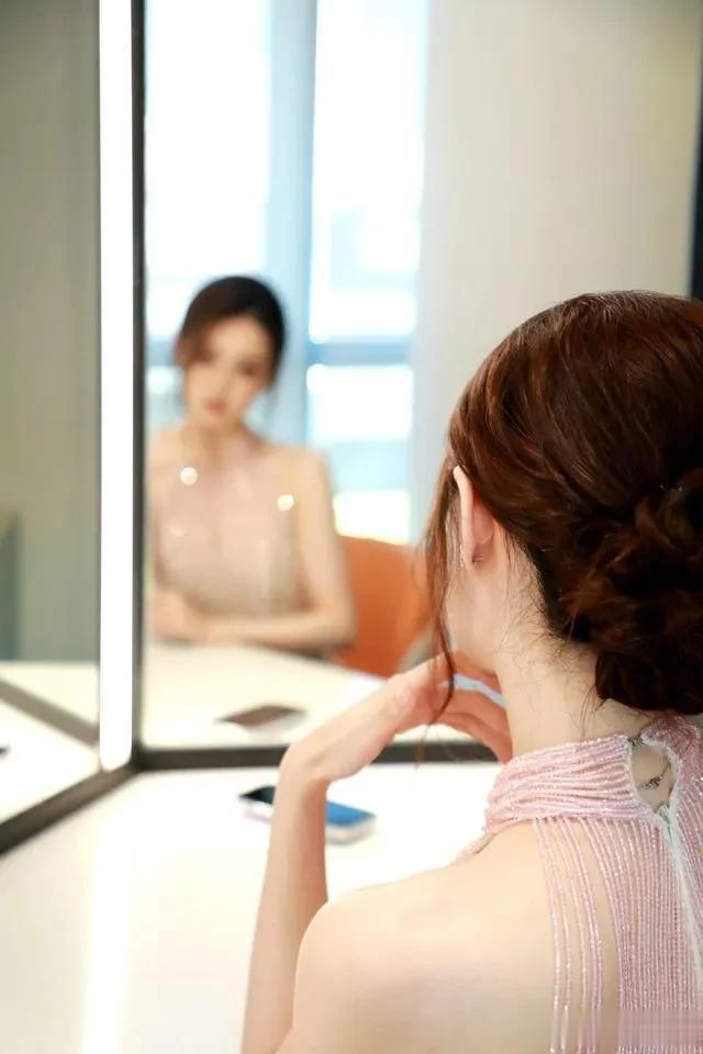 探班徐璐工作室，这是谁家的小公主呀！