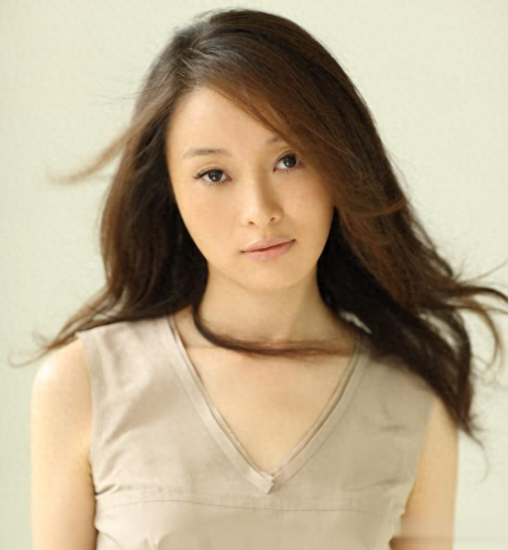 坚决不上综艺、不接广告，这3位淡泊名利的演员，个个都是实力派