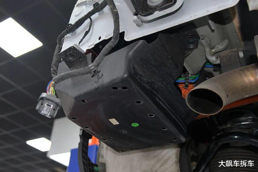 领克900拆车：机械调校已过时，追上欧美靠什么？