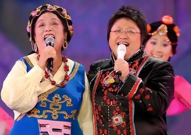 韩红母亲去世后恶心一幕出现！后事安排被喷不孝，死前遗愿曝光