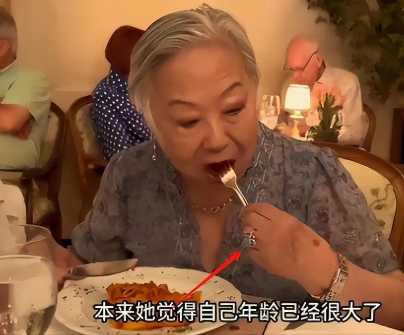 中国赚钱美国花？老戏骨祖孙三代，在美奢华享乐过上人上人生活