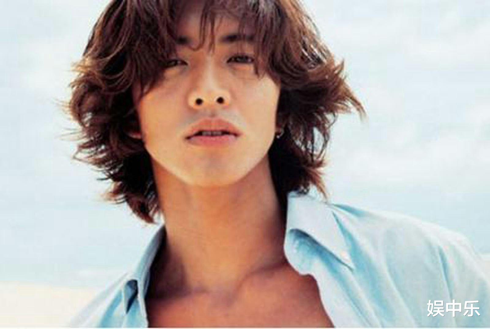 木村拓哉遛狗照引热议：五五身材惹身高质疑，粉丝凭爱犬认出