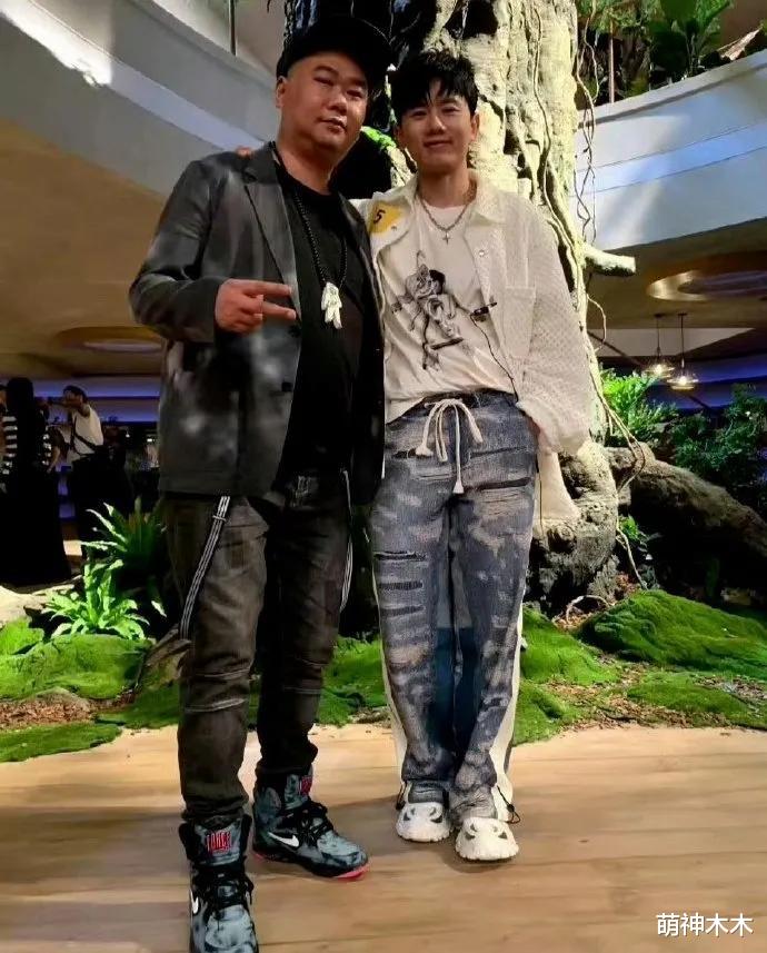 44岁歌手苟伟骤然离世！生前刚挂号看息肉，徒弟曝没来得及做手术