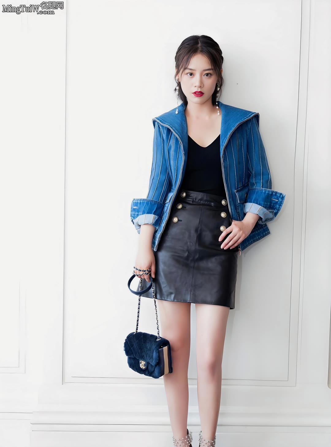 马思纯暴瘦20斤惊艳复出！新男友甜蜜相伴，网友：这才是真美人