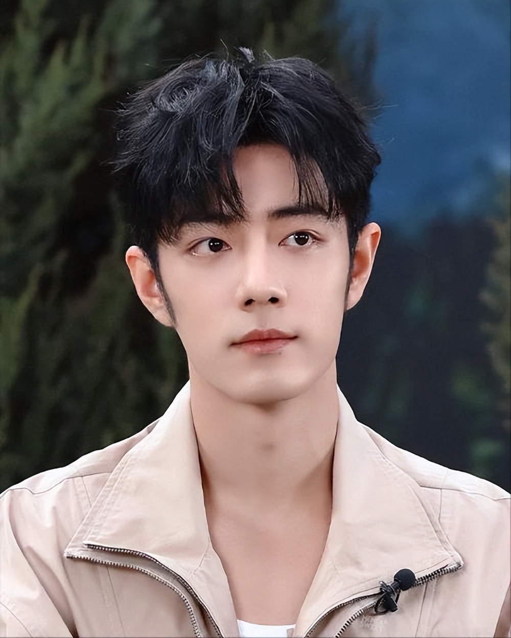 央视“点名”才几天,肖战因一个举动,再令杨紫和所有人刮目相看