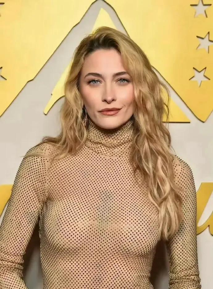 迈克尔·杰克逊的女儿已经长大成人，网友：“天王基因“果然强大 ???