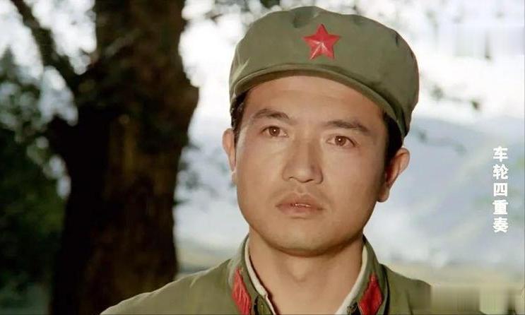 他曾红极一时,却选择远赴美国,如今是大公司老板,73岁身材健硕