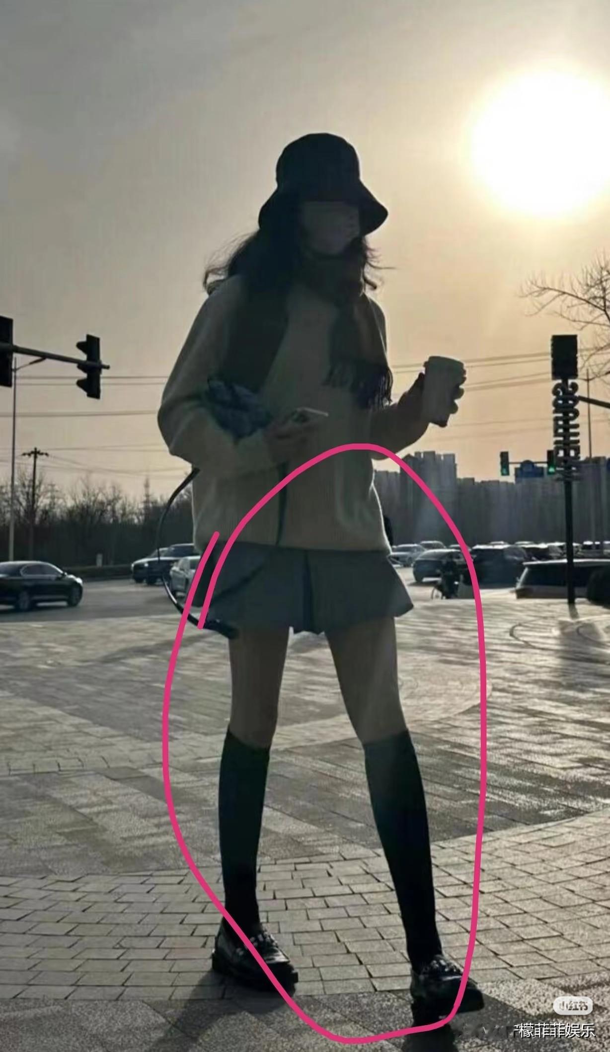 王诗龄的腿算得上内娱第一直了吧！大长腿