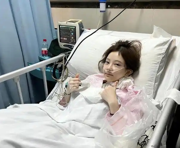 49岁立威廉自曝患甲状腺癌，半年花费400万，担心看不到女儿长大