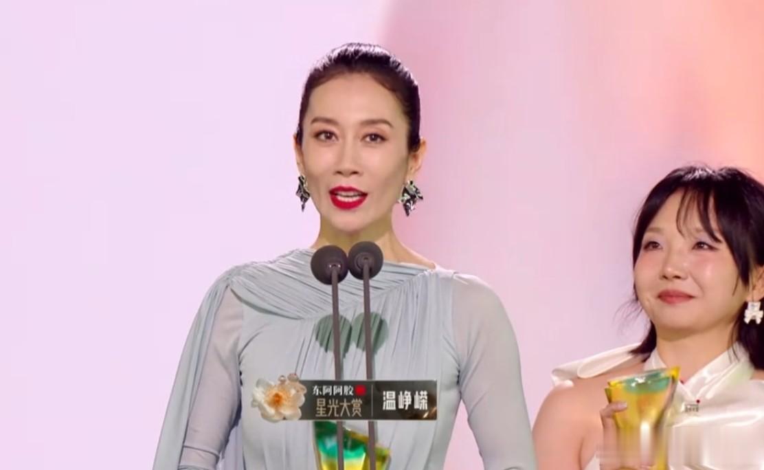 胜负已分！赵露思风波后首次亮相盛典活动，压轴加C宝格丽赢麻了