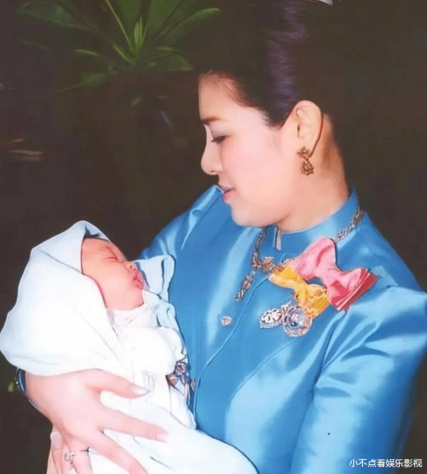 苏提达一点也不闲着，直接晒出生图照反击贵妃，妾室就该是妾室