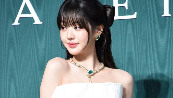 张元英晒出与宝格丽韩国代表聚餐照