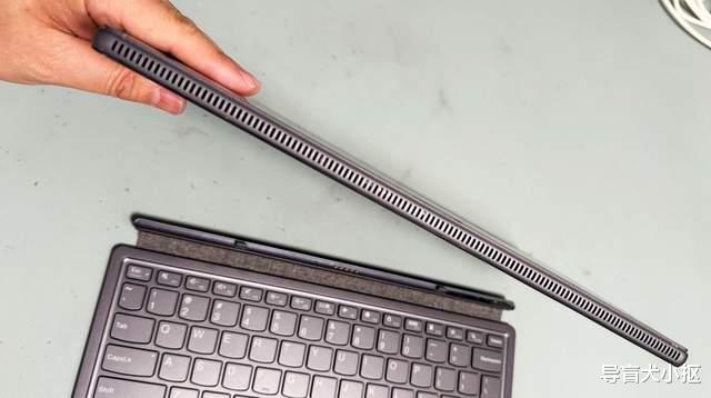 升级2k屏幕和酷睿处理器,这款国产平板电脑,接上键盘变笔记本