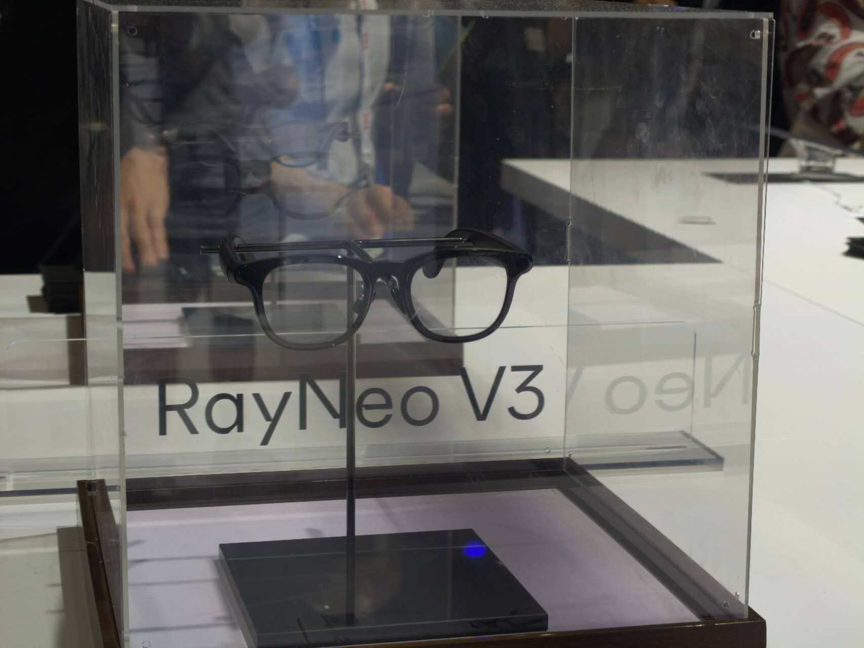 智能眼镜狂卷IFA:Rokid影目BleeqUP杀疯了,要彻底爆发?