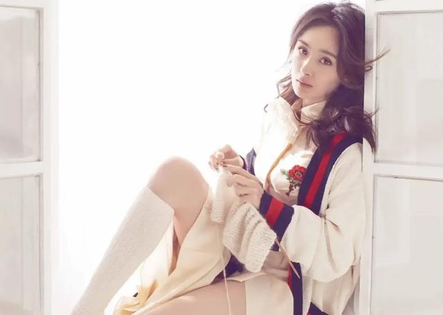 杨幂无疑是其中格外耀眼的那一颗。